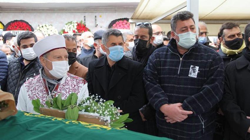 Gülçin Ergül'ün kazada ölen sevgilisi son yolculuğuna uğurlandı! Gülçin cenazeye katılamadı...