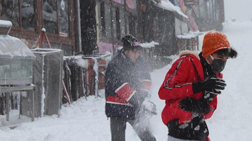Kar yağışı başladı! Meteoroloji son dakika uyarmıştı, günlerce devam edecek! Sıcaklık eksiye düşüyor, İstanbul, Ankara ve birçok ilde...