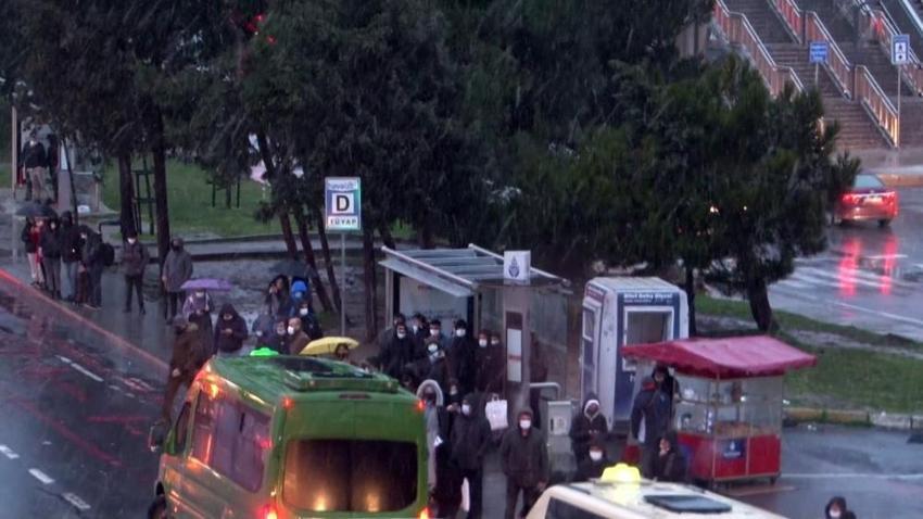 Meteoroloji'den son dakika kar yağışı uyarısı! Onlarca ilde başladı, çok kuvvetli! İstanbul'a da kar geldi...