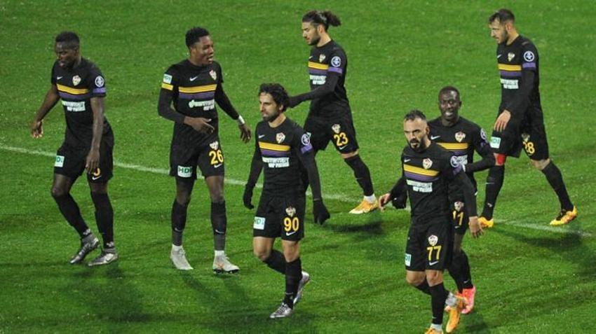 Umut Bulut 38 yaşında Spor Toto 1. Ligi kasıp kavuruyor!