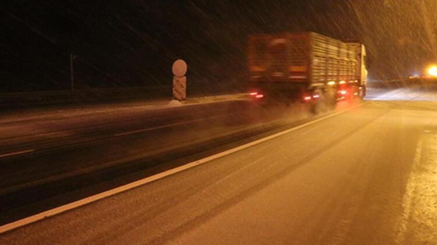 Kar geliyor! Meteoroloji'den son dakika uyarısı! Tarih belli oldu, sıcaklıklar eksiye düşüyor! Kuvvetli olacak, cuma gününden itibaren...