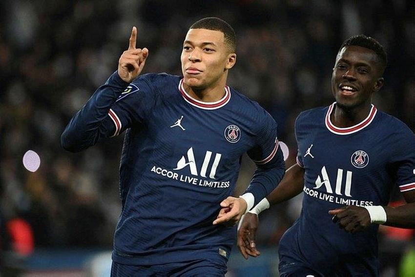 2021'in en iyi futbolcuları açıklandı! Listede Süper Lig'den 2 isim yer aldı...
