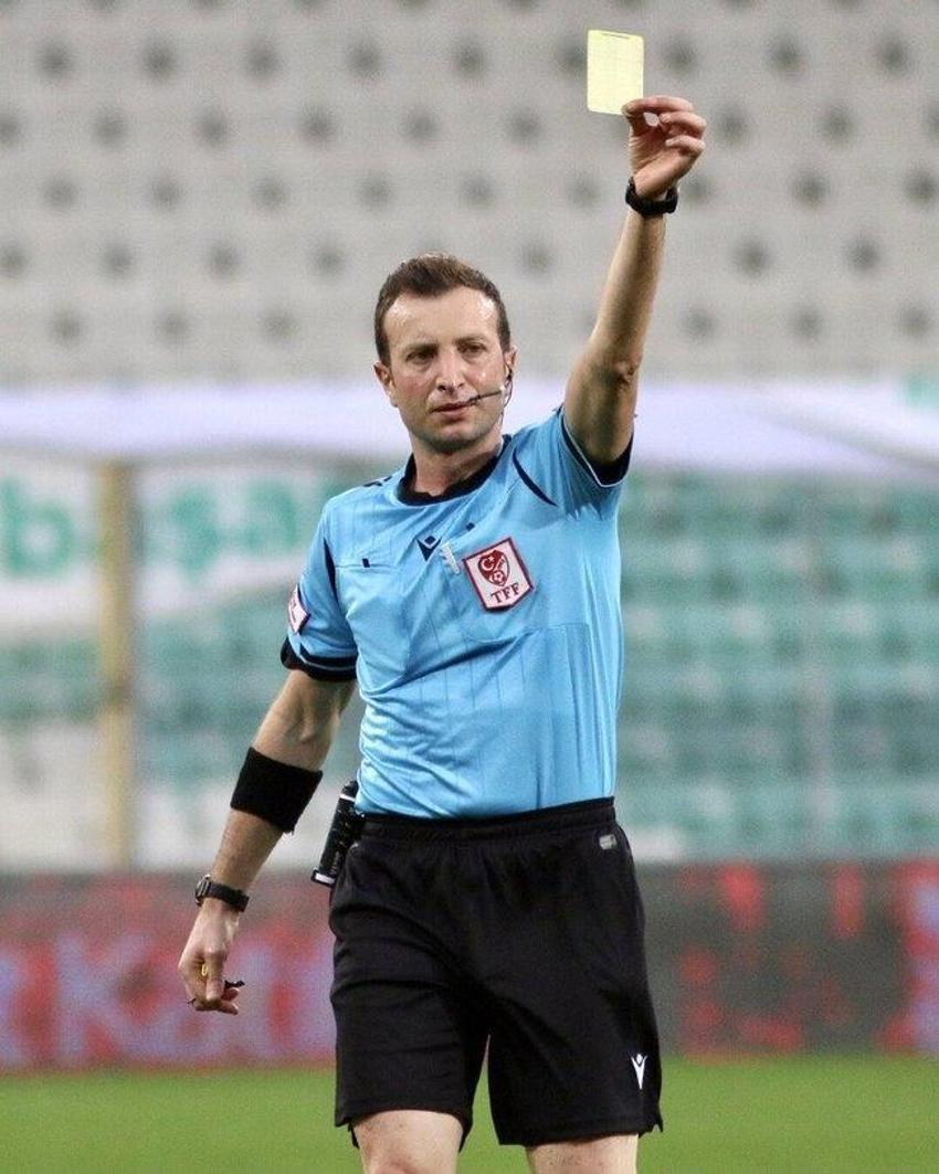 Erman Toroğlu Süper Lig'de yaşanan skandal olayı ortaya çıkardı! Hakem maçtan sonra önce indirip sonra top toplayıcıyı...