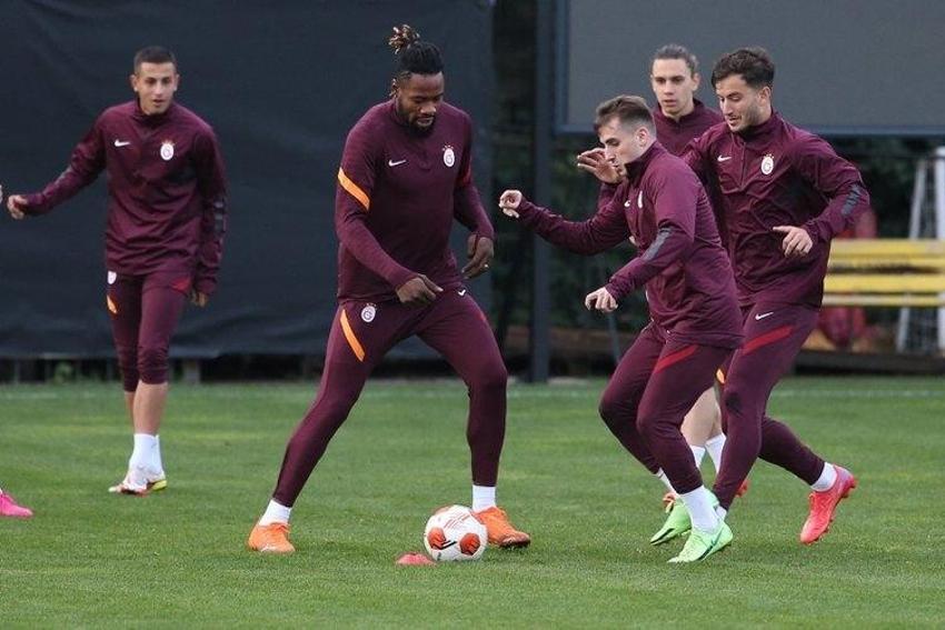 Fatura bu sefer scout ekibine çıktı! Galatasaray'da iki oyuncuya güle güle! Fatih Terim 'kendinize kulüp bulun' dedi