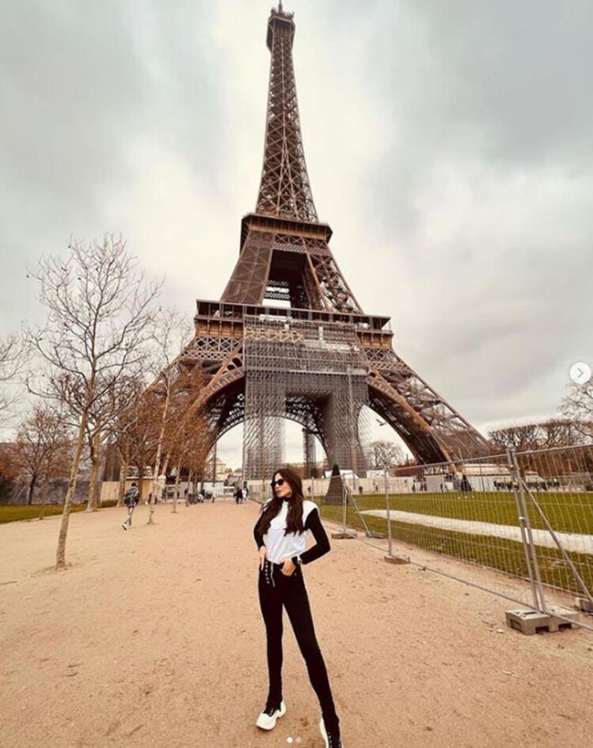 Demet Özdemir-Oğuzhan Koç çiftinden Paris pozları!