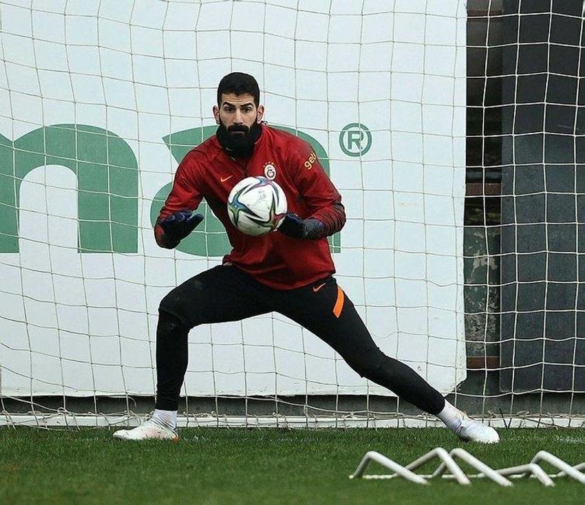 Fatih Terim kalsın demişti ama... Galatasaray'da tecrübeli golcüye güle güle! Dünya yıldızıyla masaya oturuldu bile