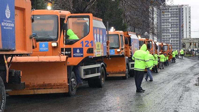 Kar bu gece dönüyor! Radarda göründü, Meteoroloji son dakika kodu ile duyurdu, sıcaklıklar aniden düşüyor, onlarca kent için alarma geçildi, pek çok yerde başladı, İstanbul'a geliyor...