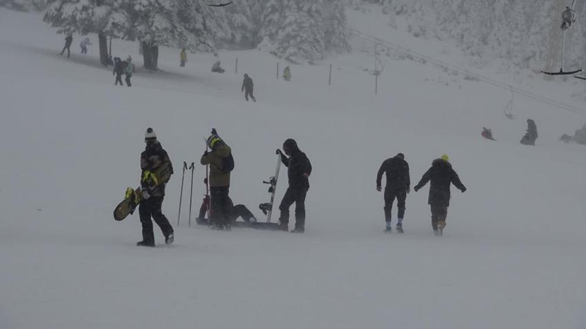 Kar bu gece dönüyor! Radarda göründü, Meteoroloji son dakika kodu ile duyurdu, sıcaklıklar aniden düşüyor, onlarca kent için alarma geçildi, pek çok yerde başladı, İstanbul'a geliyor...