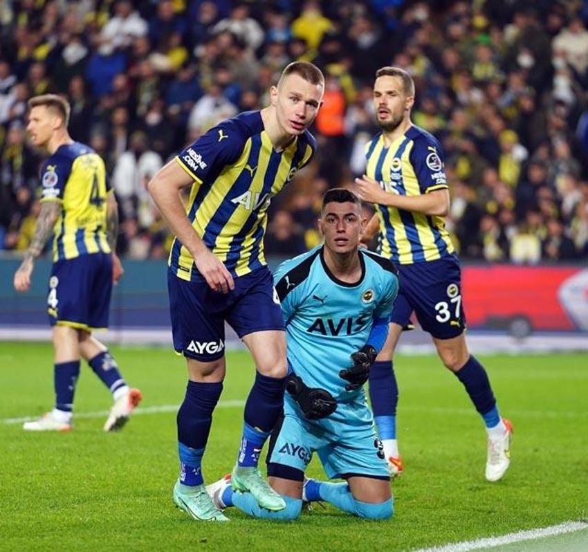 Fenerbahçe - Beşiktaş maçından sonra Beşiktaş'ın yeni teknik direktörünü ve yardımcısını açıkladı! Ahmet Nur Çebi...