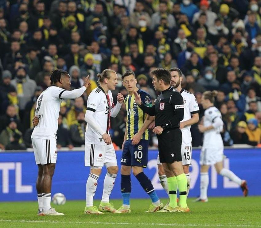 Ahmet Çakar ve Erman Toroğlu'ndan yaylım ateşi 'Baban sayesinde...'