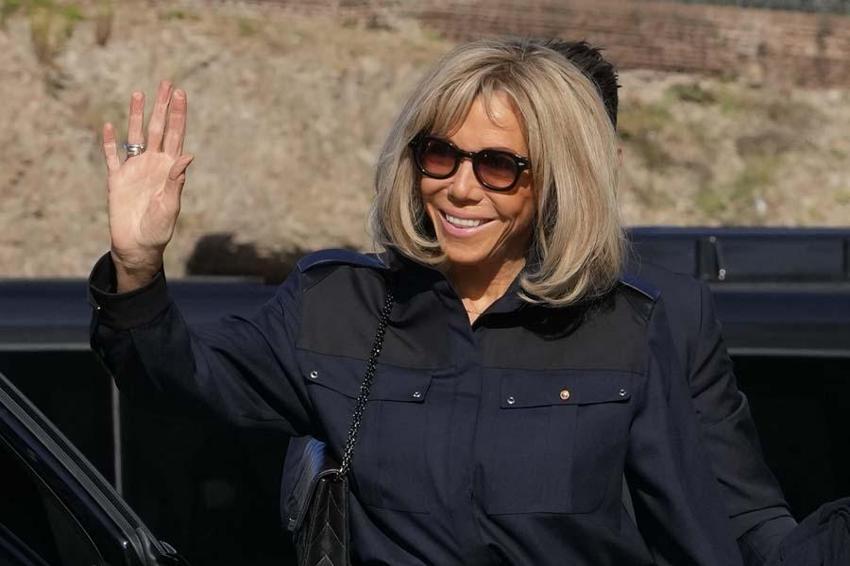 Fransa bu iddia ile çalkalanıyor! 'Fransa Cumhurbaşkanı Macron'un eşi erkek olarak doğdu ve adı da....'