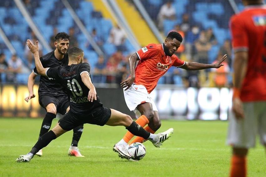 Belhanda şok etti! 'Ben burada olduğum sürece siz şampiyon olamayacaksınız'