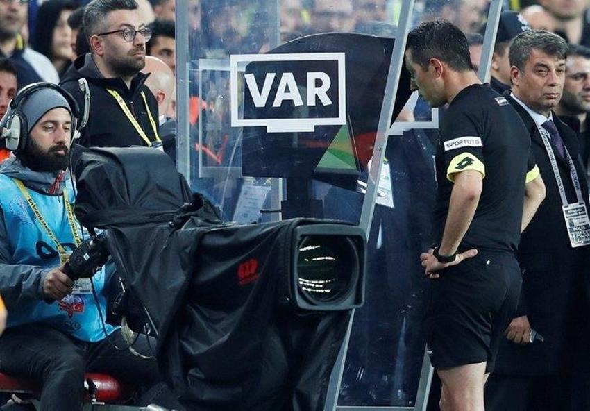 Fenerbahçe'nin eski yıldızı şampiyonluk görmek için Trabzonspor'a gidiyor! Flaş transfer hamlesi
