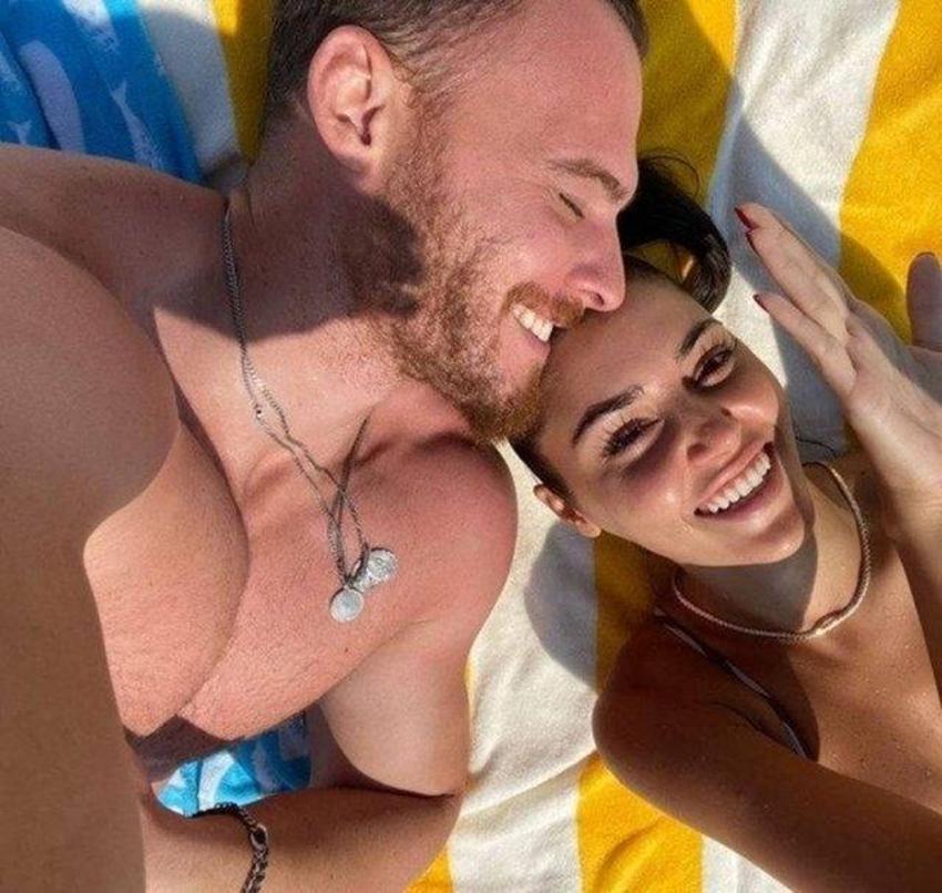 Hande Erçel ile Kerem Bürsin ayrıldı mı? Hande'den açıklama geldi...