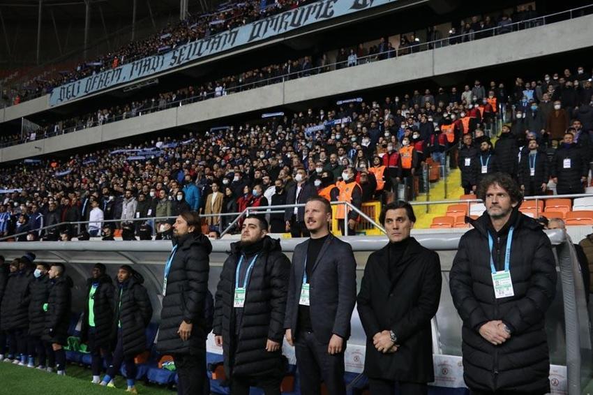 Kenarda dursa da olmuyor taktik yazdırsa da... Rekor 'Fatih Terim istifa' tweeti
