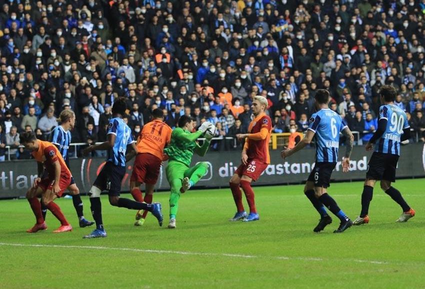 Kenarda dursa da olmuyor taktik yazdırsa da... Rekor 'Fatih Terim istifa' tweeti