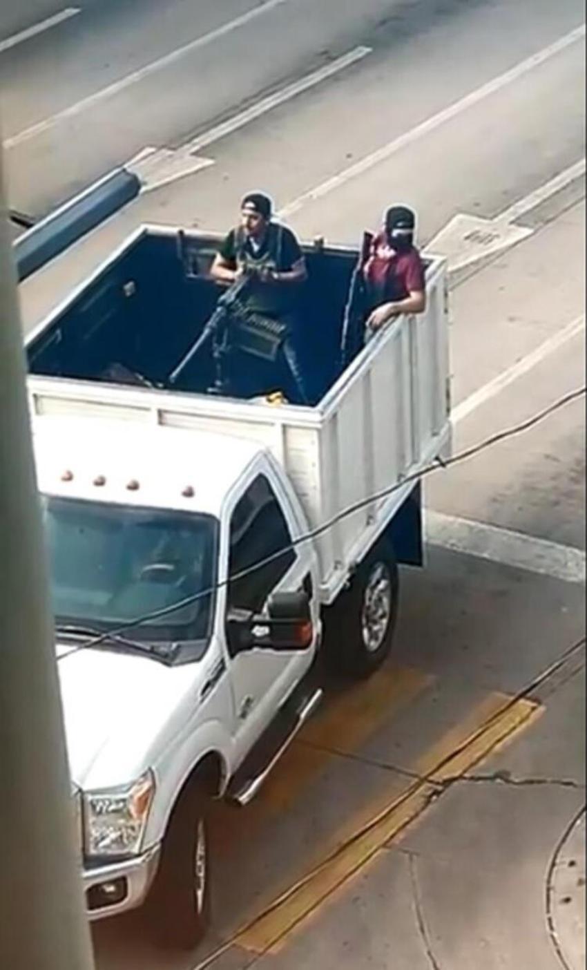 Joaquin El Chapo Guzman'ın oğlu Ovidio Guzman düğününde sahneye çıkmayan şarkıcıyı öldürdü