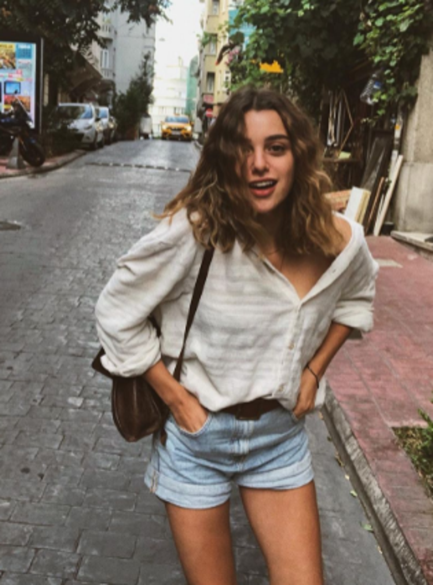 Kardeşlerim'in Melisa'sı Damlasu İkizoğlu bornozlu paylaşımı olay yarattı!