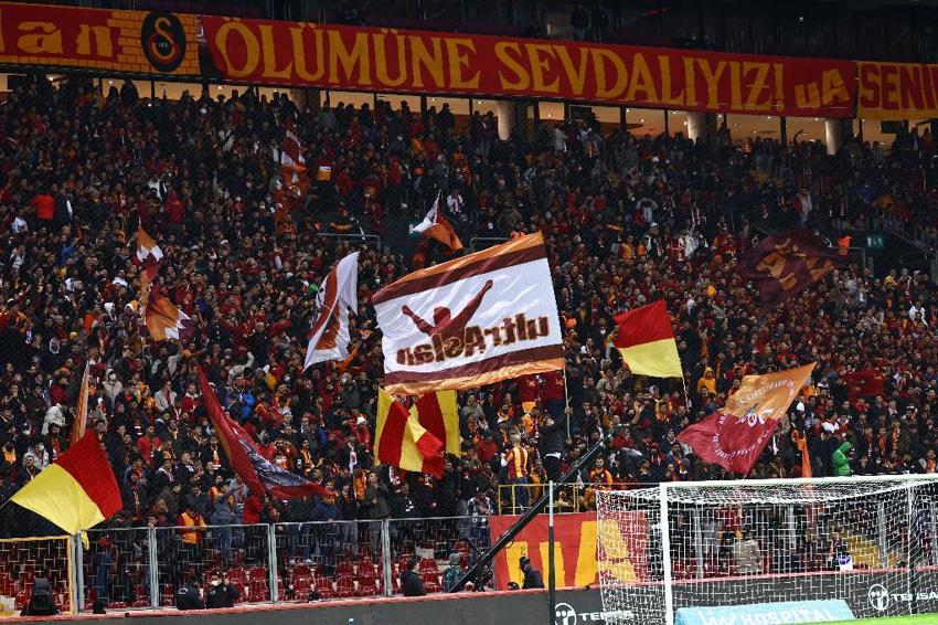 Galatasaray'da durumlar çok kötü! Böylesi görülmemişti! Süper Lig'deki en kötü sezon...