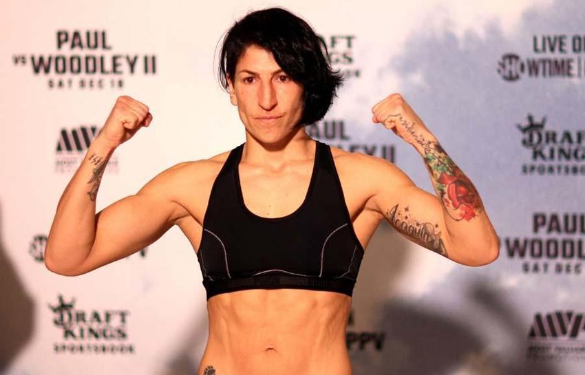 Dünya şampiyonu Amanda Serrano Miriam Gutierrez'i tanınmaz hale getirdi! 237 yumruk sonrası...