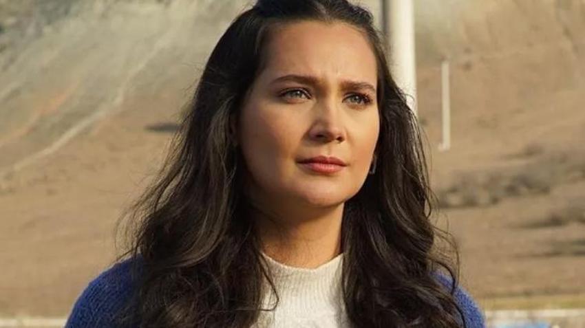 Gönül Dağı'nın Dilek'i Gülsim Ali göğüs dekolteli pozlarıyla Instagram'ı salladı!