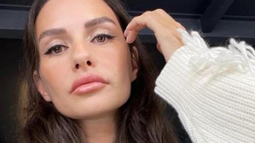 Yasemin Özilhan tarzıyla beğeni topladı!