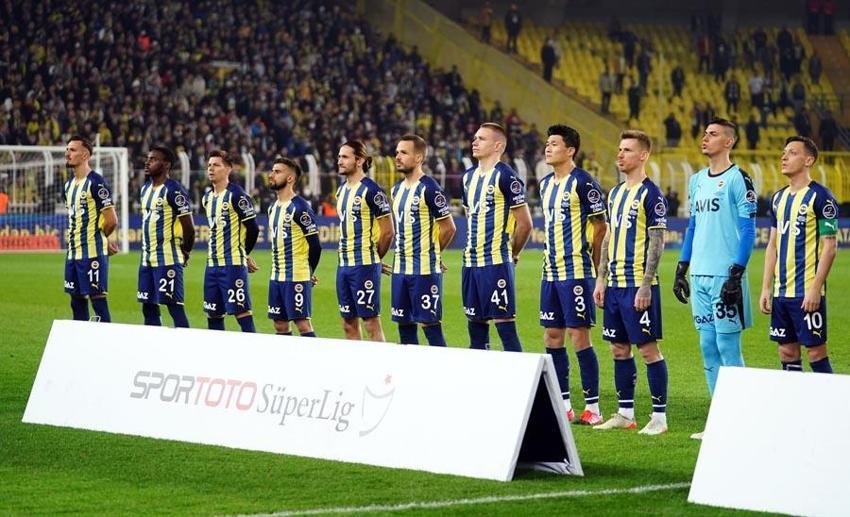 Fenerbahçe için yılın bomba iddiası! Yeni teknik direktör belli yeni Sportif Direktör tamam yeni forvet yolda