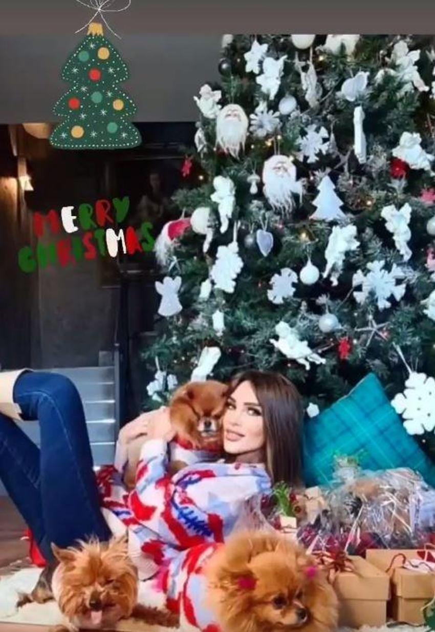 Seren Serengil'in Christmas paylaşımları tepki çekti! 'Cumanız mübarek olsun de...'
