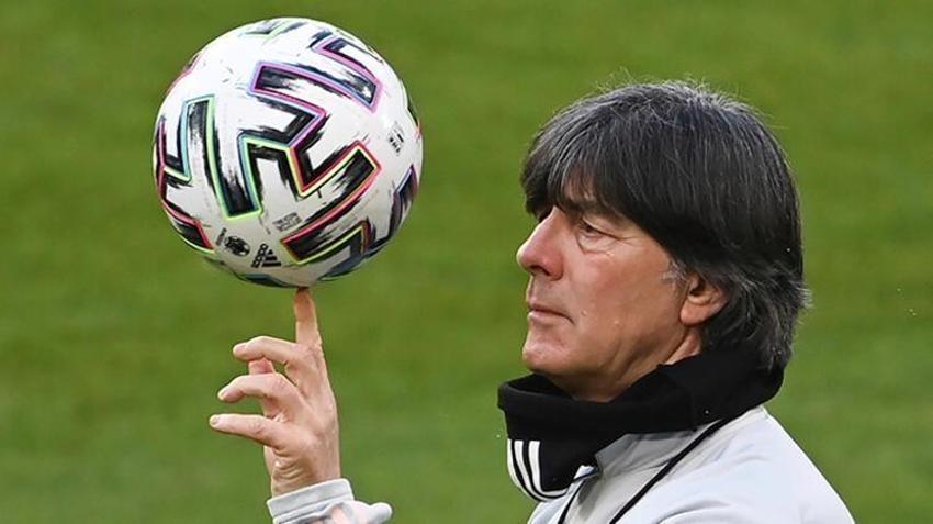 Fenerbahçe'de son dakika Joachim Löw bombası! İtalyanlar gece yarısı duyurdu, işte teklifin detayları...
