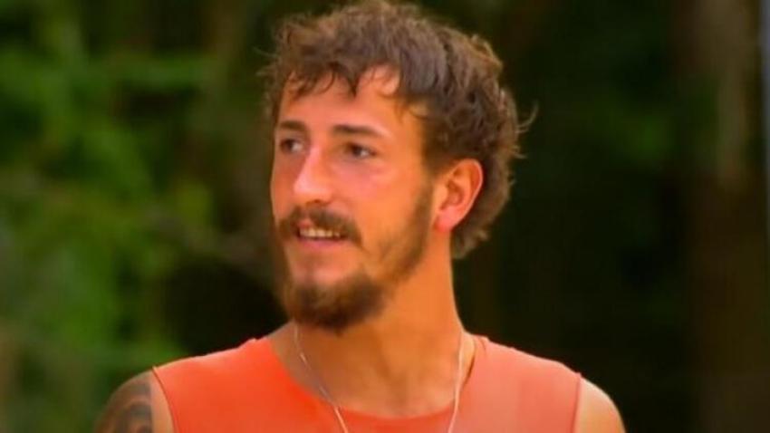 Survivor Berkan Karabulut'tan açıklama! 'Lale erken dönmemi istemiyor'