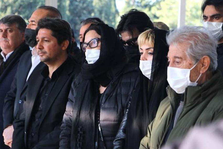 Usta sanatçı Faruk Tınaz Adana'da son yolculuğuna uğurlandı