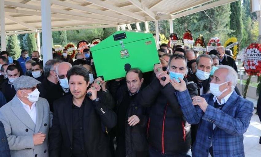 Usta sanatçı Faruk Tınaz Adana'da son yolculuğuna uğurlandı