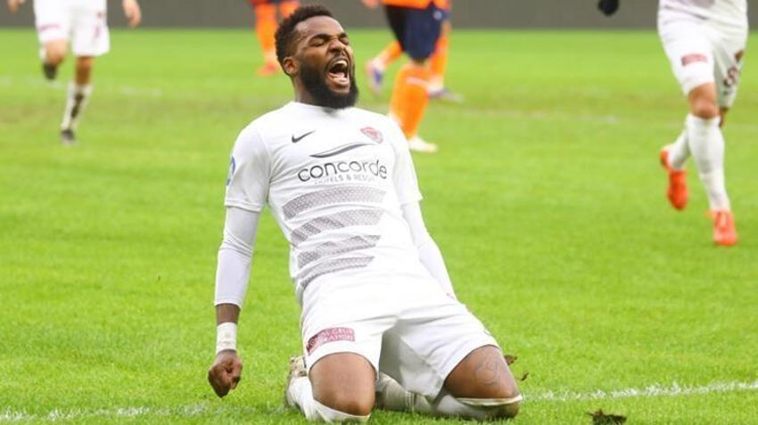 Süper Lig devinden Aaron Boupendza bombası! Gabonlu golcü İstanbul'a geliyor...