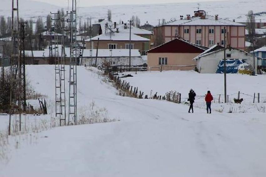Kar yağışı başladı! Son dakika uyarıları sonrası dalga dalga yayılıyor, sıcaklıklar -20'yi gördü, kar kalınlığı 4 metreyi aştı, onlarca kentte alarm verildi, yılbaşına kadar...