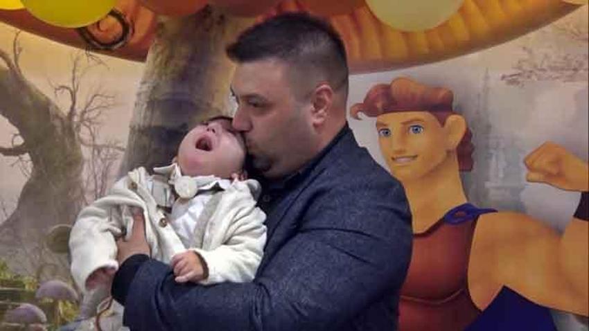  Bir yaşını doldurmadan 3 ay ömür biçildi, 4’üncü yaş gününde herkesin gözlerini doldurdu