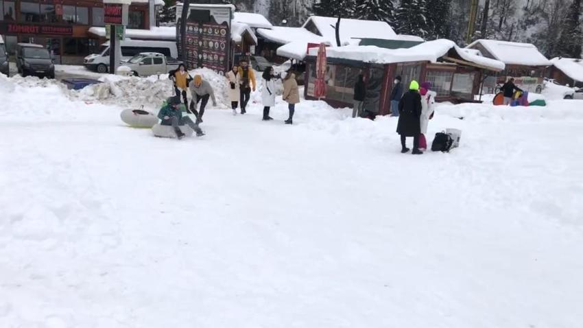Kar yağışı başladı! Son dakika uyarıları sonrası dalga dalga yayılıyor, sıcaklıklar -20'yi gördü, kar kalınlığı 4 metreyi aştı, onlarca kentte alarm verildi, yılbaşına kadar...