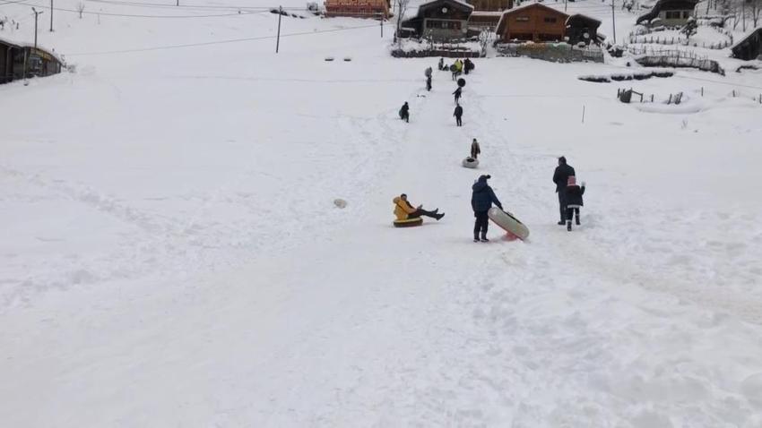 Kar yağışı başladı! Son dakika uyarıları sonrası dalga dalga yayılıyor, sıcaklıklar -20'yi gördü, kar kalınlığı 4 metreyi aştı, onlarca kentte alarm verildi, yılbaşına kadar...