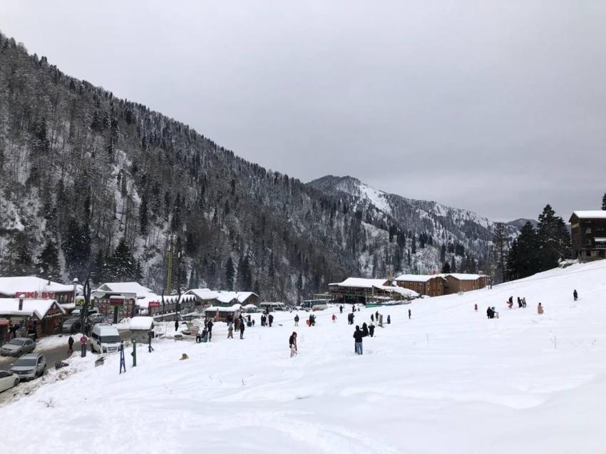Kar yağışı başladı! Son dakika uyarıları sonrası dalga dalga yayılıyor, sıcaklıklar -20'yi gördü, kar kalınlığı 4 metreyi aştı, onlarca kentte alarm verildi, yılbaşına kadar...