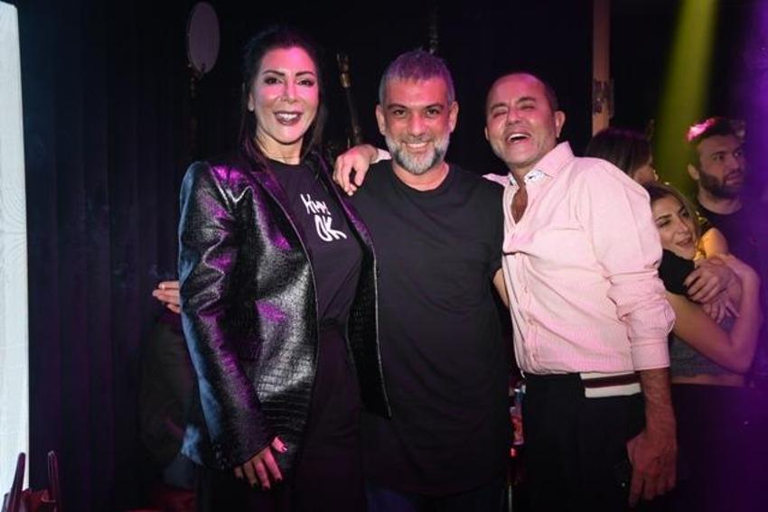 Hande Yener'in sahne kıyafetinin fiyatı dudak uçuklattı!