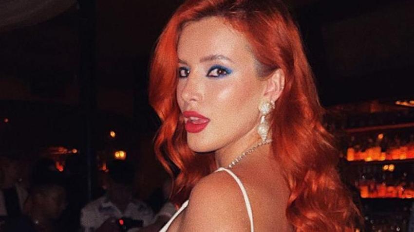 Bella Thorne'dan dikkat çeken Noel pozu!