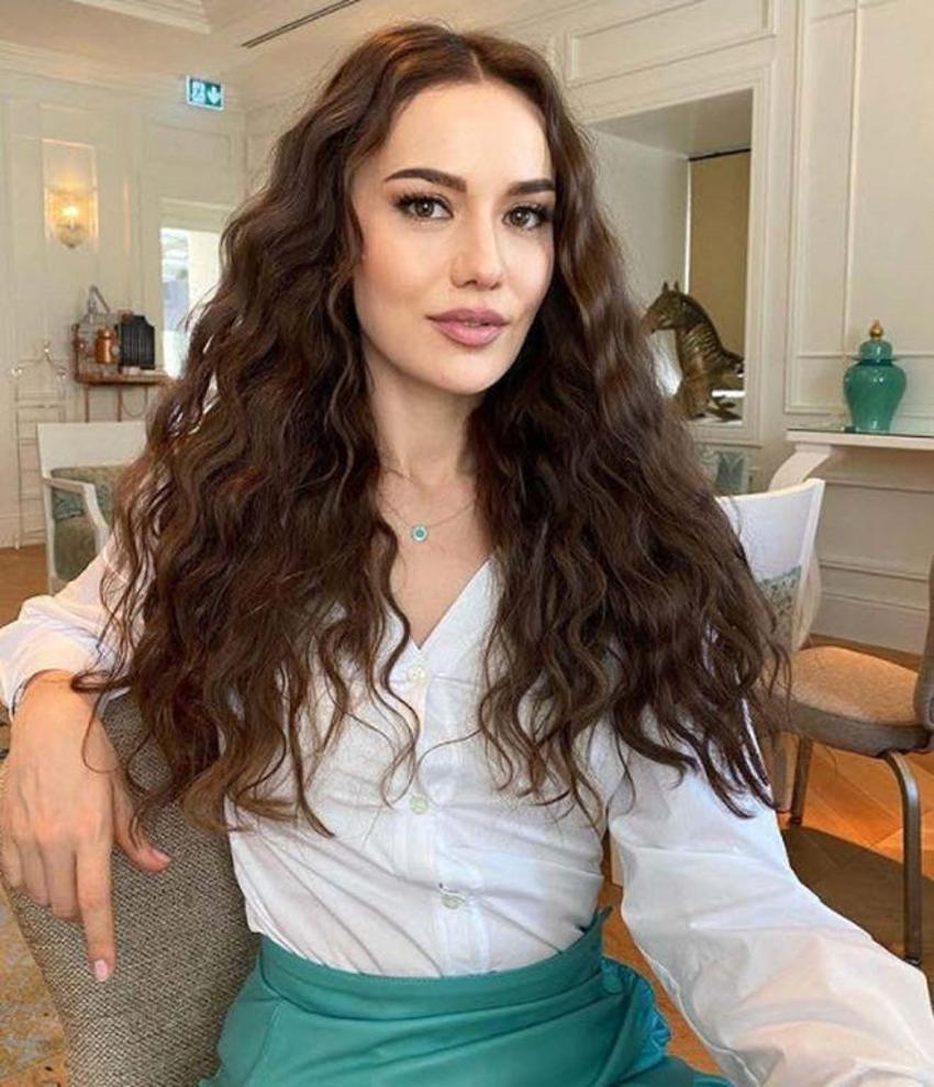 Fahriye Evcen aşka geldi! Burak Özçivit...