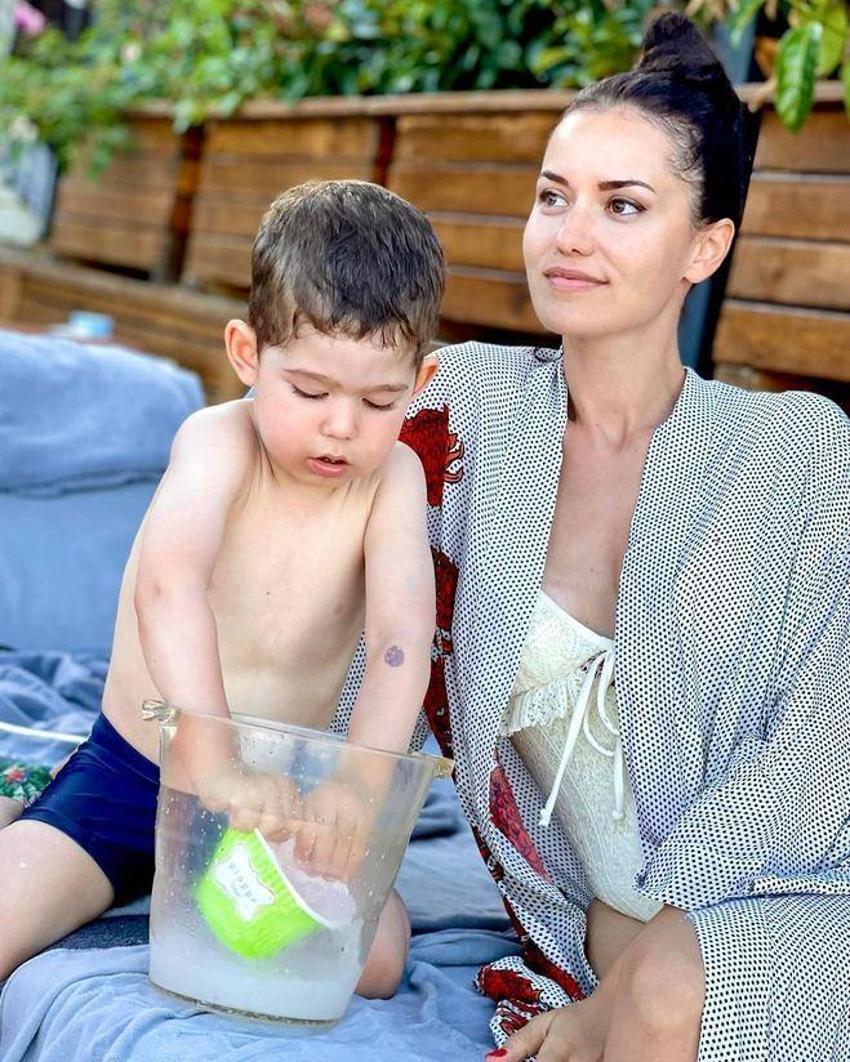 Fahriye Evcen aşka geldi! Burak Özçivit...