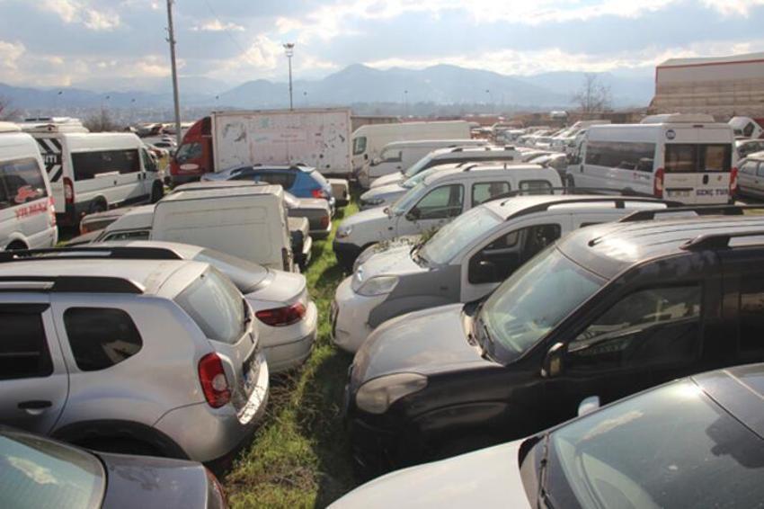 Çürümeye terk edilen araçlar! Yaklaşık bin beş yüz tane...
