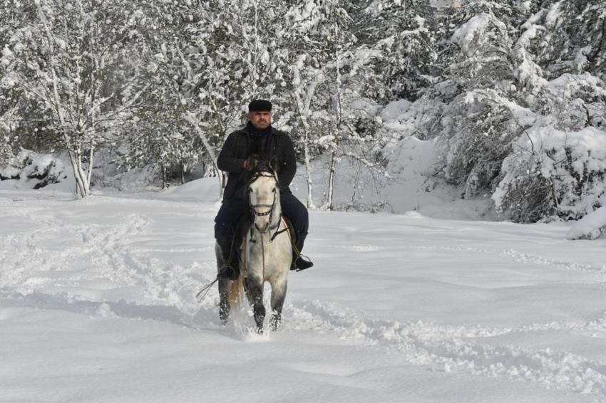 Kar yağışı başladı! Son dakika uyarıları sonrası dalga dalga yayılıyor, sıcaklıklar -20'yi gördü, kar kalınlığı 4 metreyi aştı, onlarca kentte alarm verildi, yılbaşına kadar...