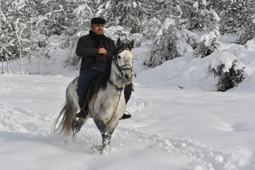 Kar yağışı başladı! Son dakika uyarıları sonrası dalga dalga yayılıyor, sıcaklıklar -20'yi gördü, kar kalınlığı 4 metreyi aştı, onlarca kentte alarm verildi, yılbaşına kadar...