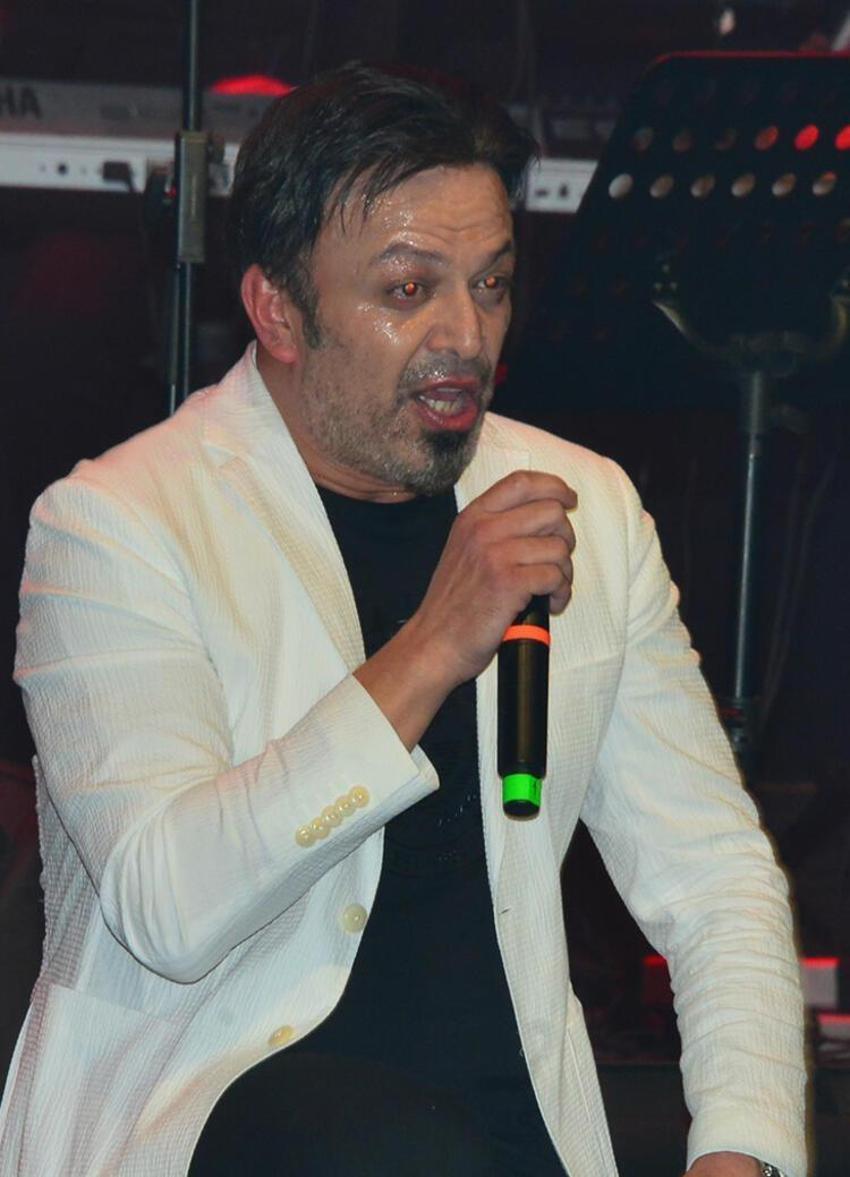 Serhat Kılıç: Yok canım tiyatro değildir o!