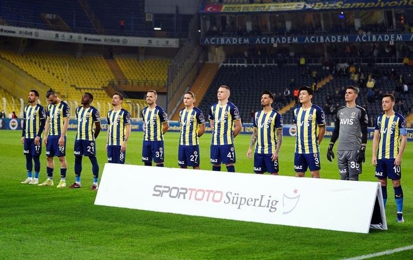 Canlı yayında Fenerbahçe'nin yeni teknik direktörünü açıkladı! 'Anlaşırsa kimse hayır demez'