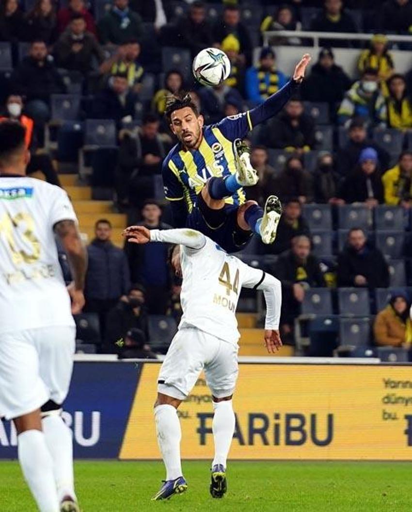 Canlı yayında Fenerbahçe'nin yeni teknik direktörünü açıkladı! 'Anlaşırsa kimse hayır demez'