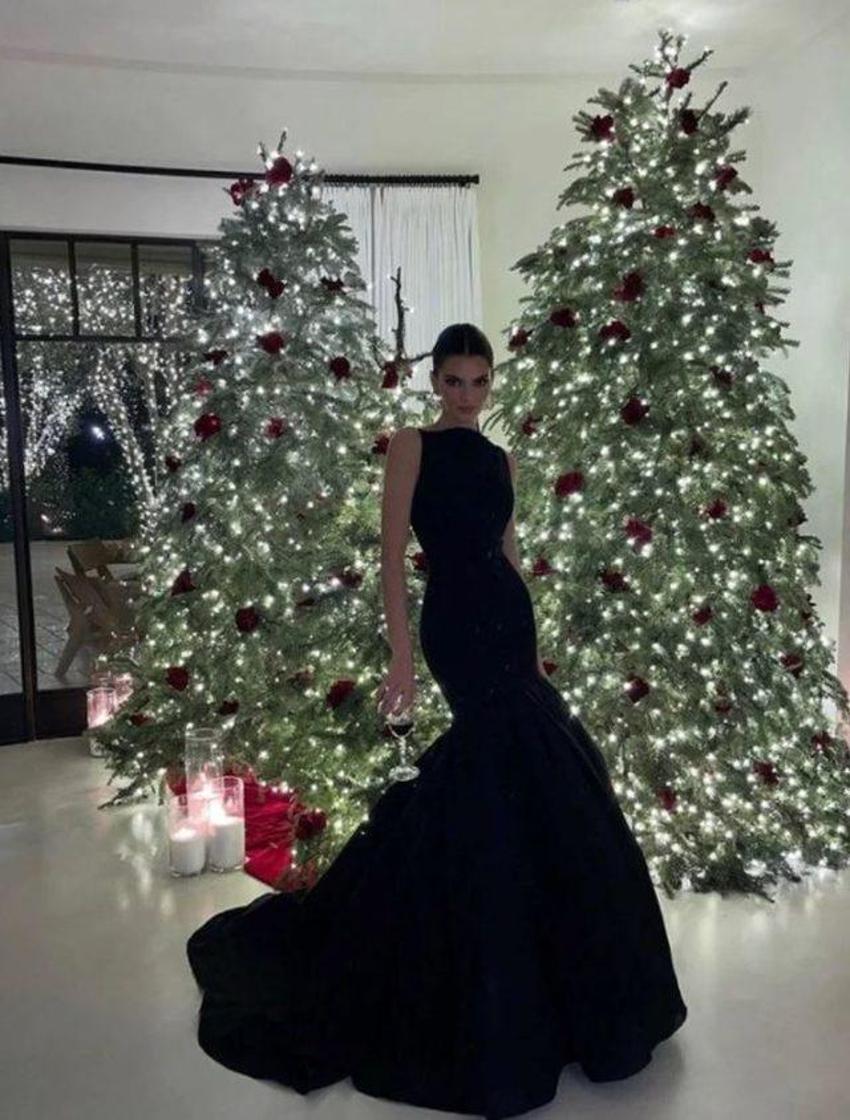Kim Kardashian ve ailesi Noel'i evde kutladı!
