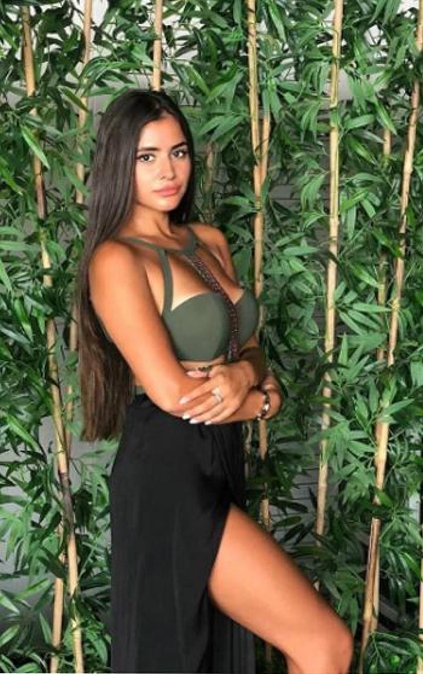 Gönül Dağı'nın Asuman'ı Hazal Çağlar göğüs dekolteli pozlarıyla Instagram'ı salladı!